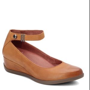 Dansko Wedge Pump 10 leather eu40